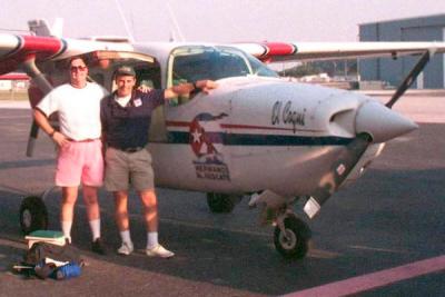 1995 - Senior Agent Bruce Moore and Carlos Costa after Brothers to the Rescue Flight