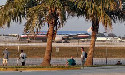 February 2004 - Photo holes location at MIA with Eddy Gual seated near center