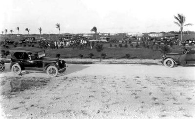 1921 - a large group of visitors at Hialeah's Triangle Park