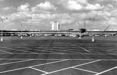 1959 - the new 20th Street Terminal at Miami International Airport before the Airport Hotel was added