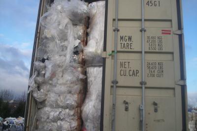 g4/21/587721/3/60625202.3041LDPE9505withtrays3.jpg
