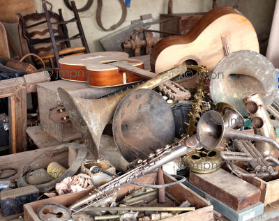 Musical instruments makers nightmare