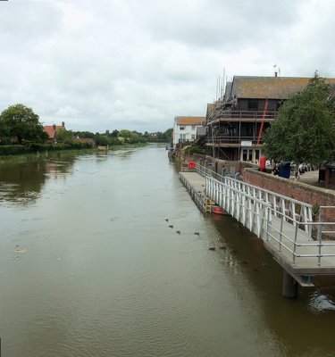 QUAYSIDE ON THE ARUN