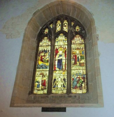 SMALL STAINED GLASS WINDOW