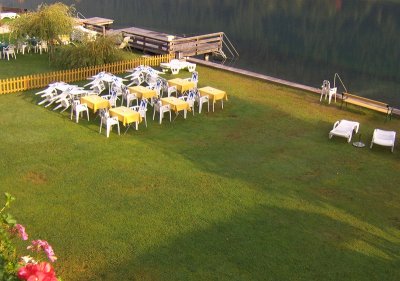 LAKESIDE GARDEN - TECHENDORF B&B - AUSTRIA