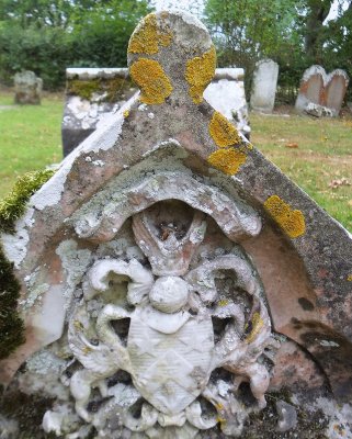 GRAVESTONE DETAIL