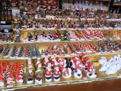 ROWS OF SEASONAL MODELS