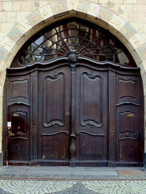 DOORWAY TO THE CHURCH OF OUR LADY