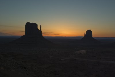 MonumentValley-Sunrise-2.jpg