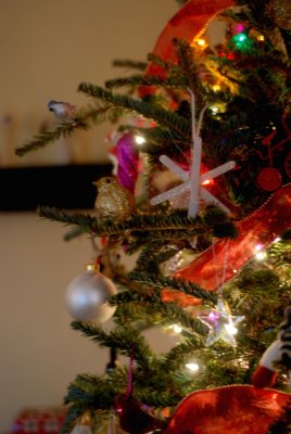 TreeOrnaments.jpg