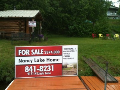 SIGN ON DOCK.JPG