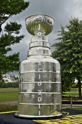 The_Stanley_Cup_82611.jpg