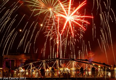 Bridge_fireworks_Welcome.jpg