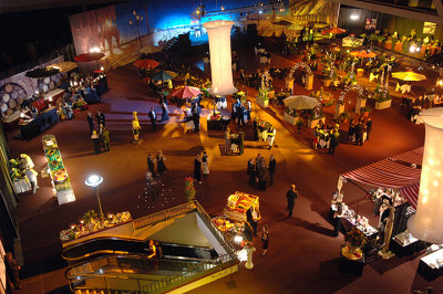 Convention_Center_party_01.jpg