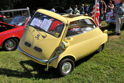 1957 BMW Isetta 300, owned by Bob Thompson, West Chester, PA