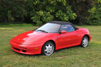 Spectator's 1990s Lotus Elan, photographed after most auto show attendees had left