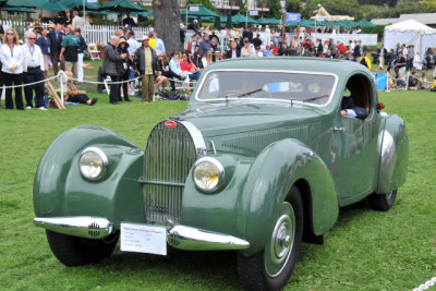 1939 Bugatti Type 57C Van Vooren Coupe, Peter & Merle Mullin of Los Angeles, at 2010 Pebble Beach Concours d'Elegance. (4050)