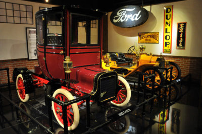 1906 Cadillac Model H Coupe (1937)