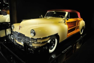 1947 Chrysler Town & Country Two-Door Convertible (2048)