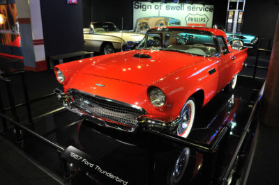 1957 Ford Thunderbird (2092)