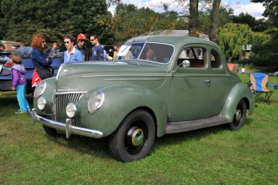 1939 Ford Deluxe Coupe (0365)