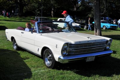 1966 Ford Galaxie 500 convertible, with 352 cid V8 (2570)