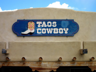 Taos, New Mexico (0404)