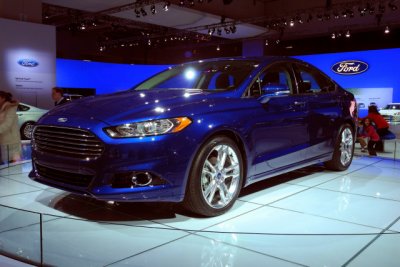 2013 Ford Fusion, available by fall 2012 (0823)