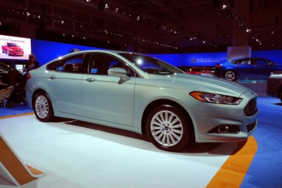 2013 Ford Fusion Hybrid (0838)