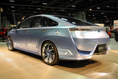 Toyota FCV-R Concept (fuel cell vehicle) (0416)