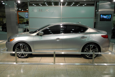 2013 Acura ILX Concept, production version coming in spring 2012 (1046)
