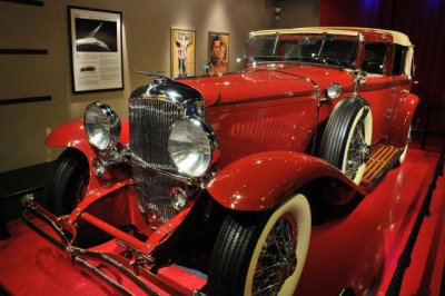 1930 Duesenberg Model J LWB Hibbard & Darrin Transformable Cabriolet at the Gateway Auto Museum in Colorado, Sept. 2011 (2017)