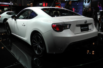 2013 Scion FR-S, Toyota GT86 or 86 outside North America (1856)