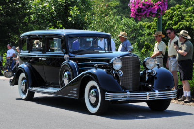 1933 Cadillac 452C V16 Custom Limousine by Fleetwood, owned by Jim & Brenda George, Haymarket, VA (4573)