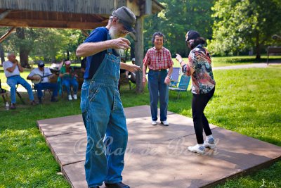 Blue grass music and dancing in VA