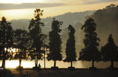 Xuan Huong lake in the early morning