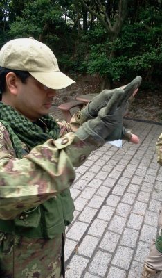 One-Zero demonstrating tactical moves