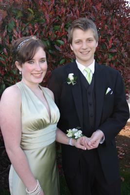 2006_04-22_Andy_Sr_Prom_080.jpg