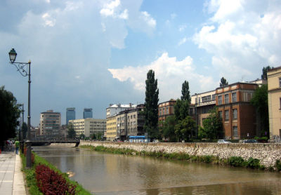 looking across the miljacka river towards the new part of town
