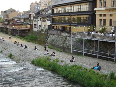 鴨川是情侶們約會之地