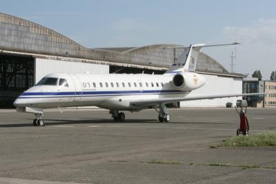 23-emb145.jpg