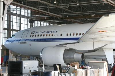 27-hanger-a310.jpg