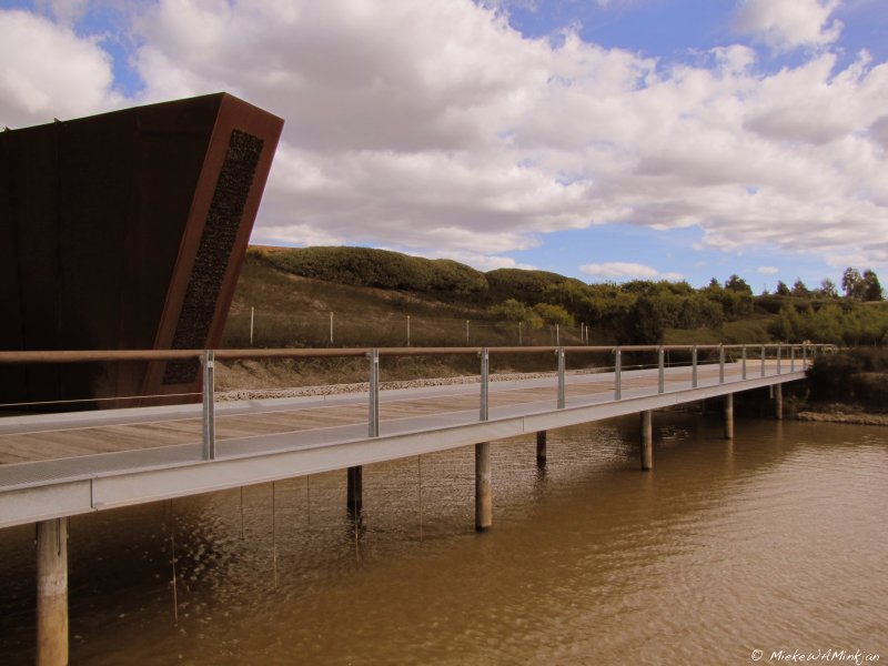 Building and bridges