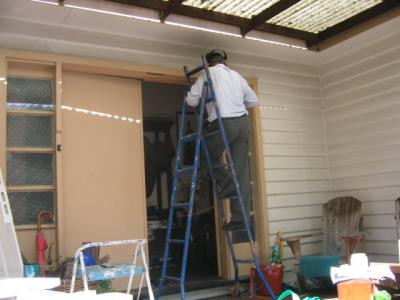 19 november 2005 Installing a screen door