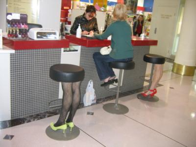 19 may A nailbar in the Glen, Glen Waverly