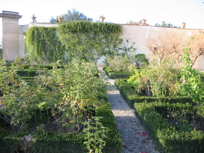bobili gardens