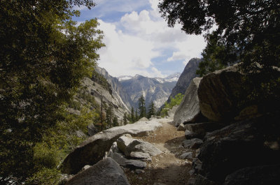 trail above mist falls