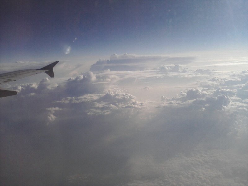 clouds_plane.jpg