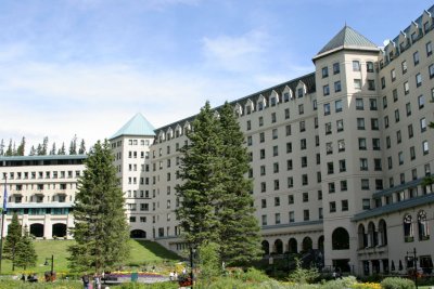 Fairmont Lake Louise Chateau.jpg