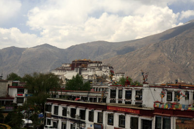 The Potala Palace from Jokhang Temple.jpg